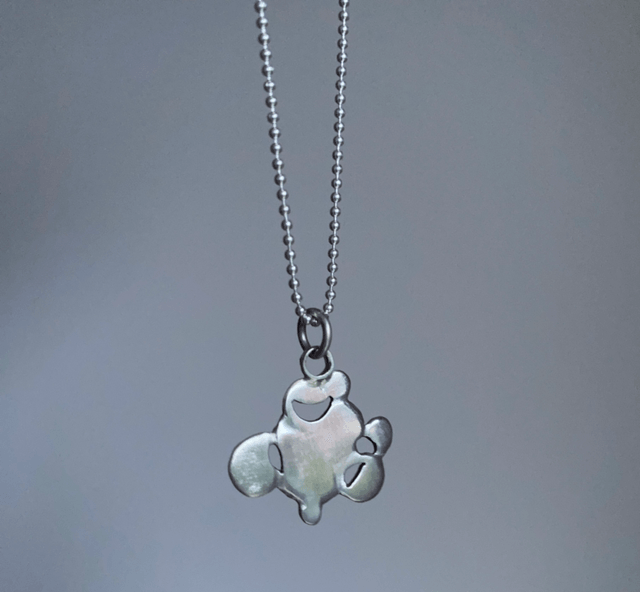 Collier pendentif gouttes