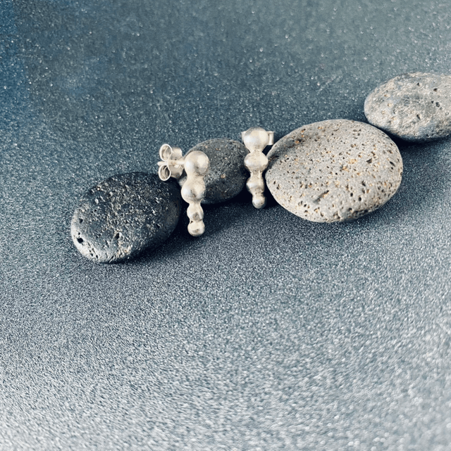 Clous d’oreille 4 petites gouttes