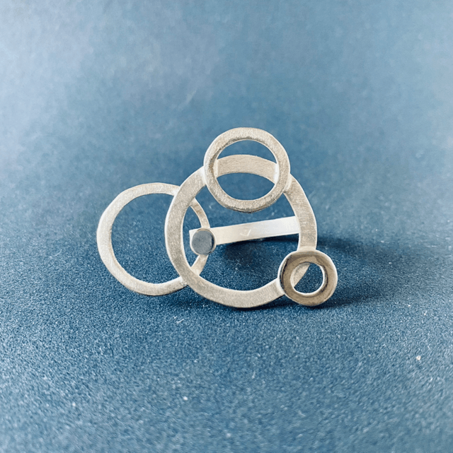 Bague Là l’eau 5 Gouttes sur l’eau