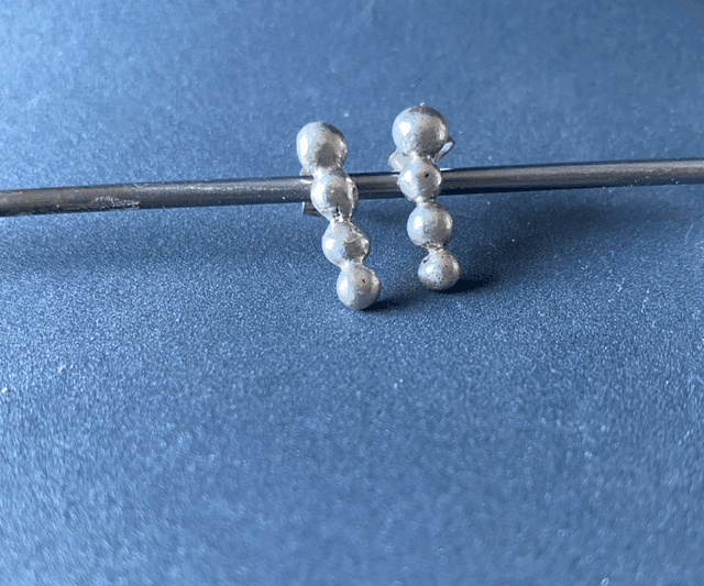 Clous d’oreille 4 gouttes