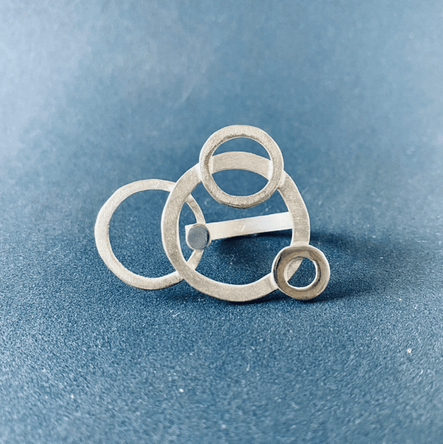Bague Là l’eau 5 Gouttes sur l’eau